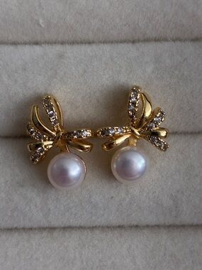 Gold Pearl & Crystal Bow Stud Earrings - White Pearls